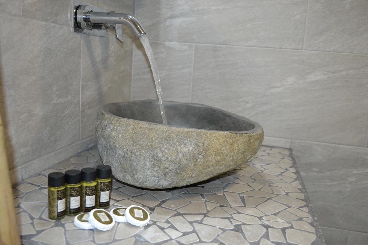 Artemis Suites Romanos  외부 사진